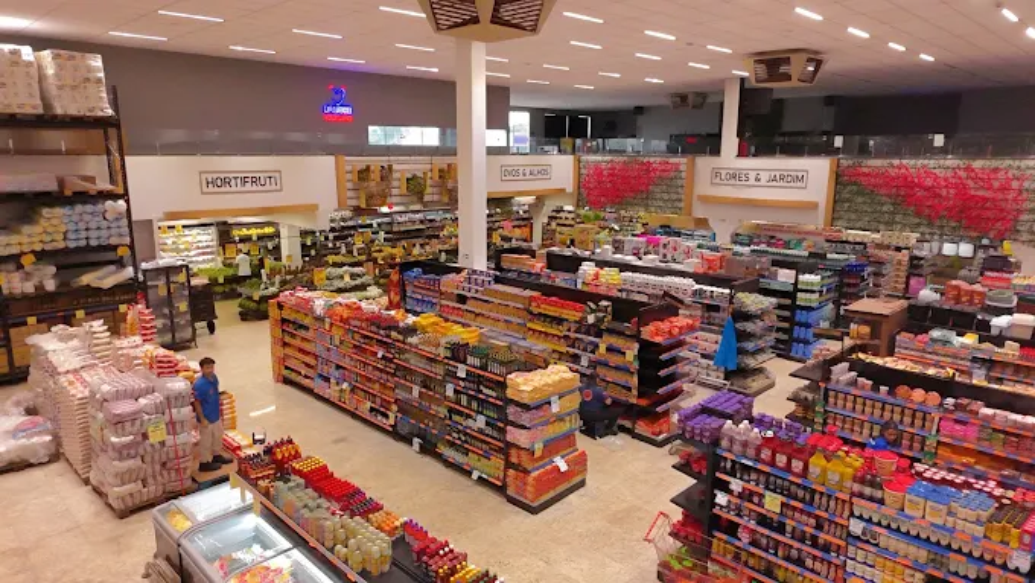 Foto 1 de Supermercado Varejão